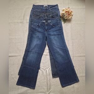 Levi's Strauss Classic Blue Women's Jeans. Calvin Klein Jeans. Karen Kane Jeans.